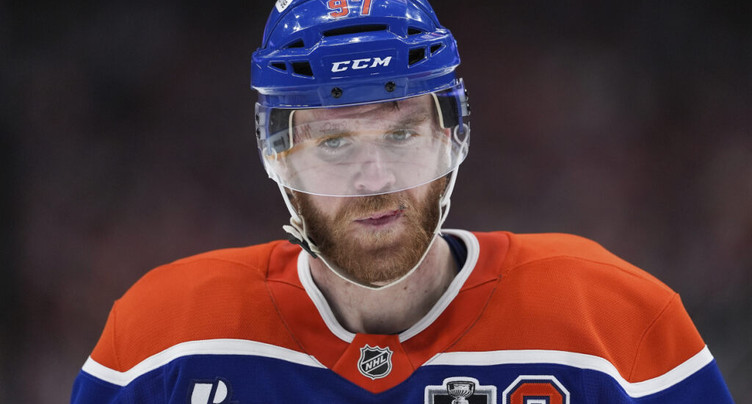NHL: Connor McDavid prolonge avec les Oilers d'Edmonton