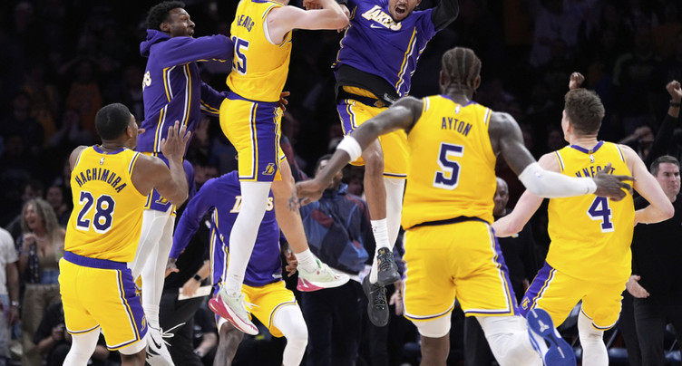 La NBA approuve la vente record des Lakers