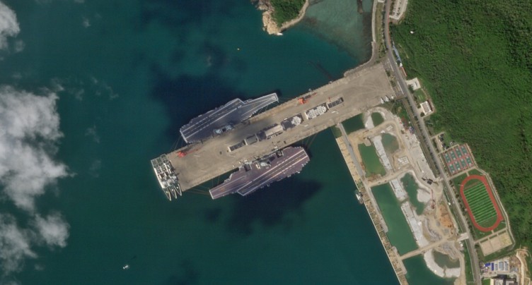 La Chine met en service son troisième porte-avions