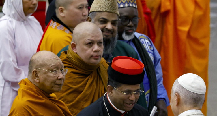 Garde suisse sous enquête pour insultes anti-juifs présumées