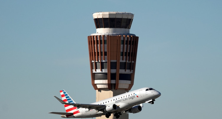 Paralysie budgétaire: le trafic aérien américain va se réduire