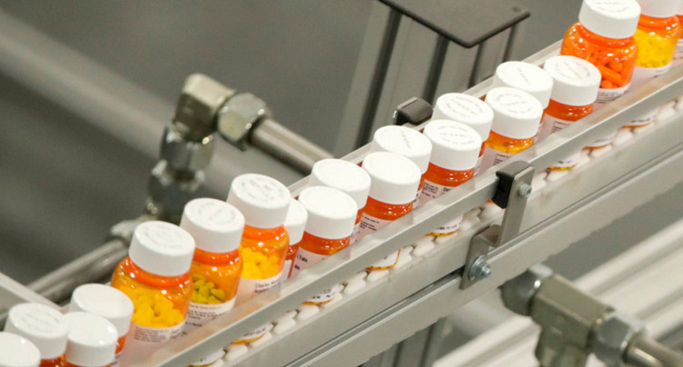 La Suisse, pays de référence pour les prix des médicaments aux USA