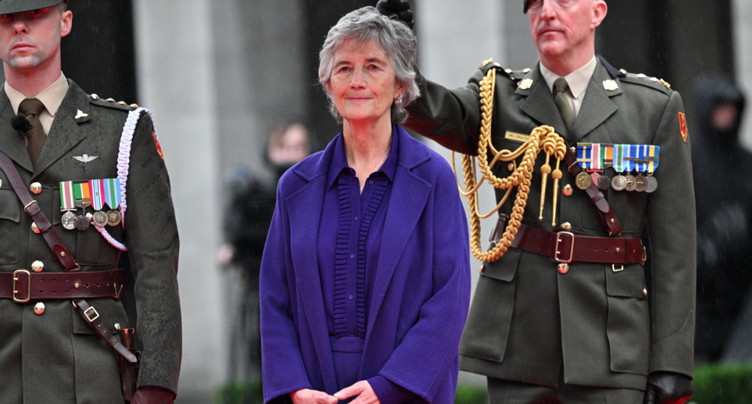 Catherine Connolly formellement investie présidente de l'Irlande