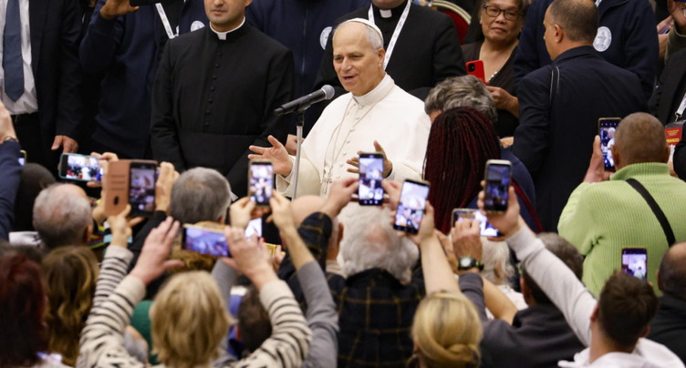 Appel du pape aux dirigeants mondiaux à tendre la main aux pauvres