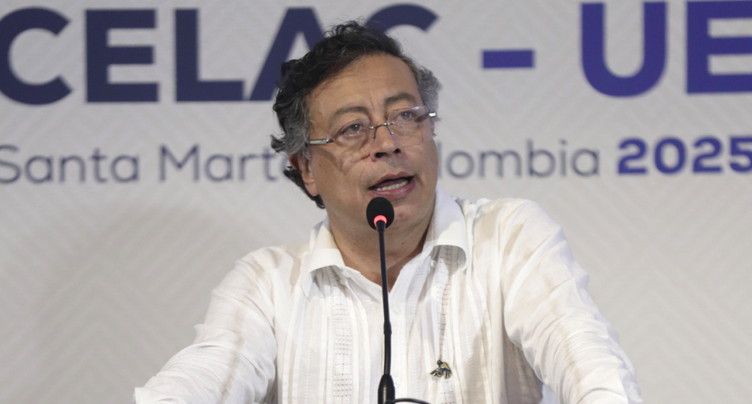 Colombie: 15 mineurs tués dans des frappes militaires