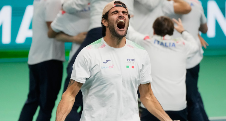 L'Italie bat l'Espagne et gagne une troisième Coupe Davis d'affilée