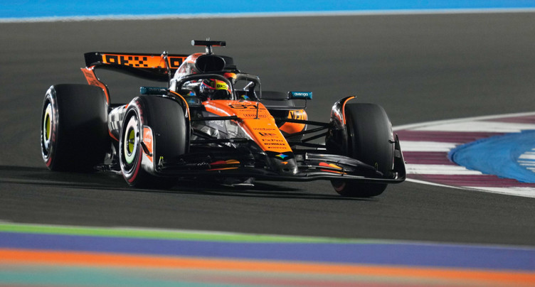GP du Qatar: les McLaren en première ligne pour la course