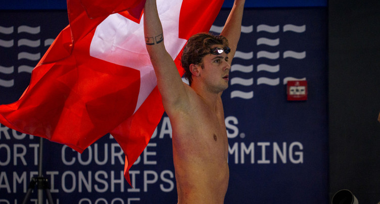 Noè Ponti en or sur 50 m papillon