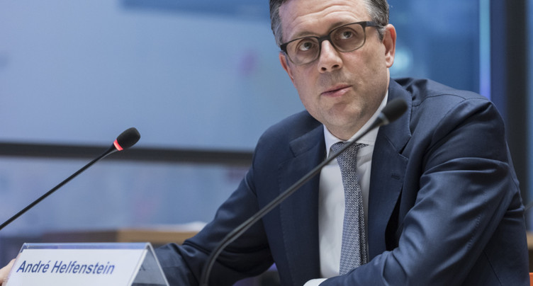 L'ex-patron de Credit Suisse (Suisse) brigue la présidence de SIX