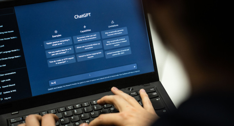 Plus de deux Suisses sur cinq utilisent l'intelligence artificielle