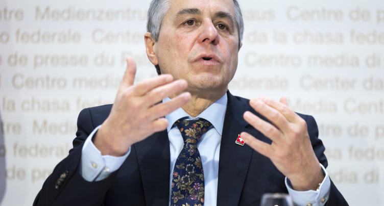 Paquet d'accords: retouches gouvernementales après la consultation