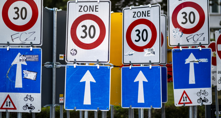 Le projet de limitation de vitesse à 30 km/h divise