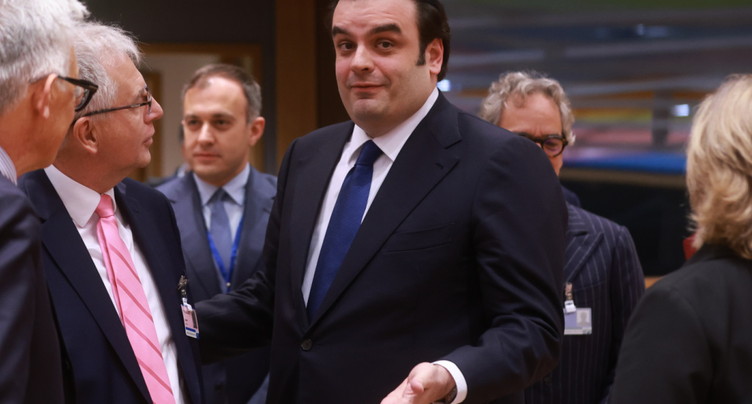 Le Grec Pierrakakis élu président de l'Eurogroupe