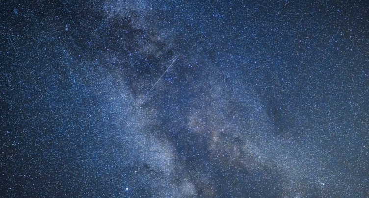 Une pluie d'étoiles filantes atteint son apogée dans la nuit