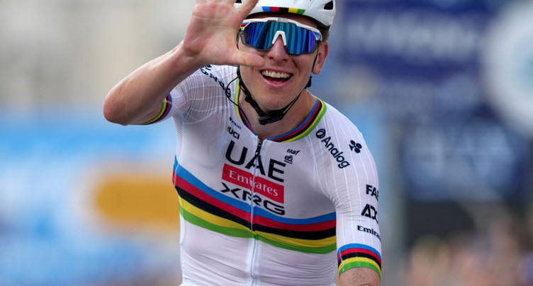 Tadej Pogacar au départ des Tours de Romandie et de Suisse