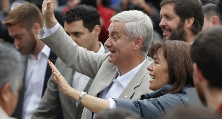 Dix morts dans la fusillade sur la plage de Bondi à Sydney