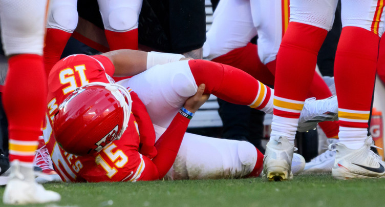 Les Chiefs manquent les play-off, Mahomes blessé aux ligaments