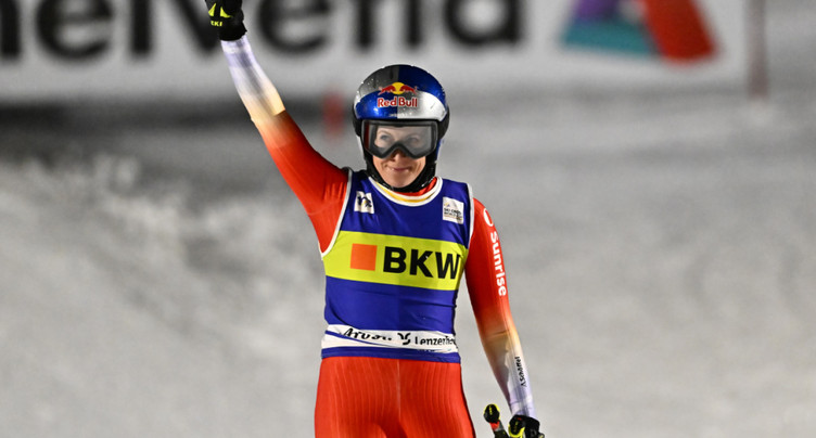 Fanny Smith prudente, Lenherr et Détraz forfaits à Arosa