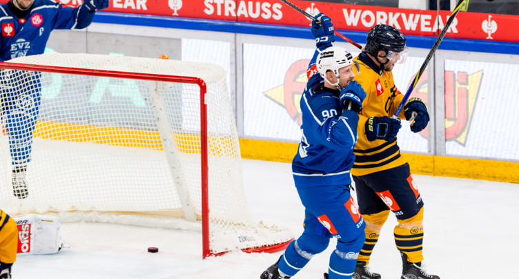 Zoug se qualifie pour les demi-finales