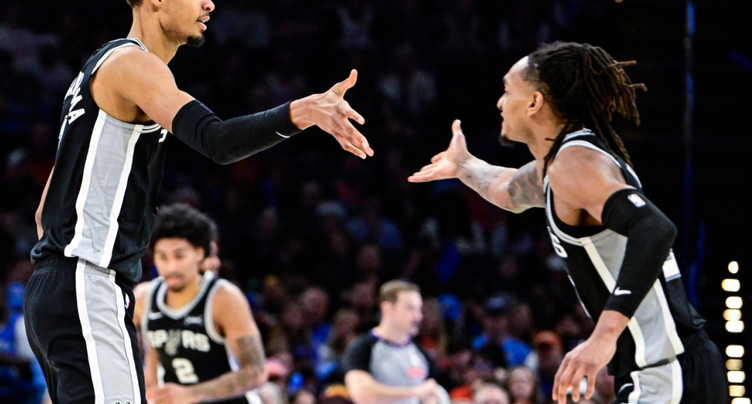 Wemby et les Spurs gâchent le Noël du champion