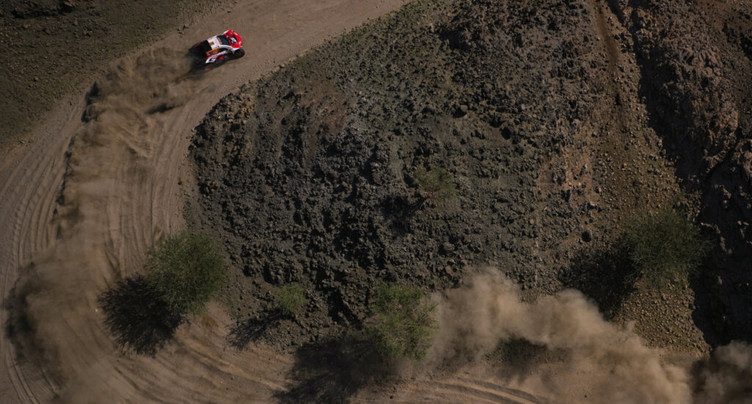 Dakar 2026: Lategan remporte la 4e étape et prend la tête