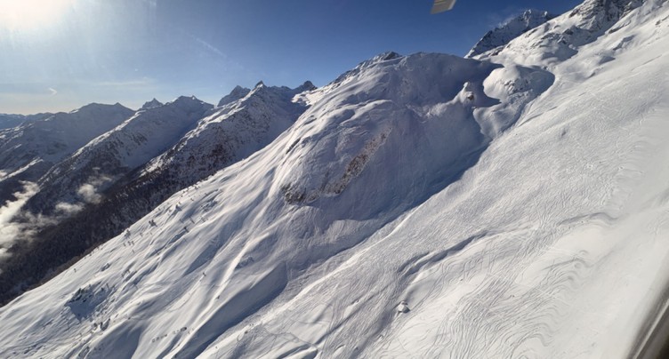 Un snowboardeur blessé lors d’une avalanche à Kippel (VS)