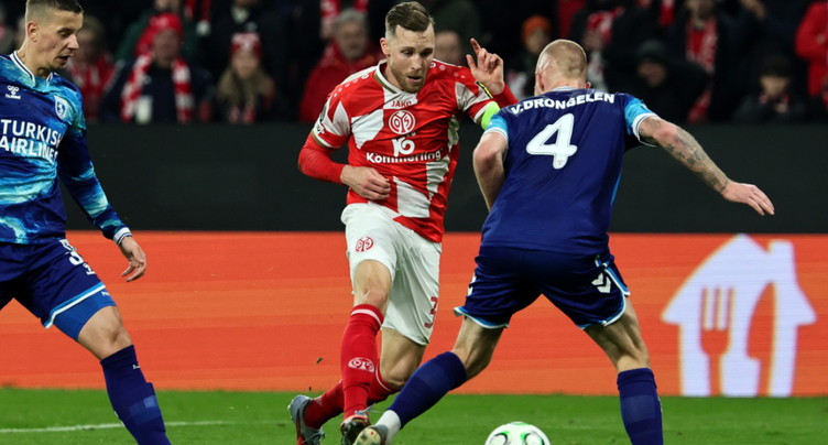 Bundesliga: Dortmund et Mayence s'imposent, Widmer marque