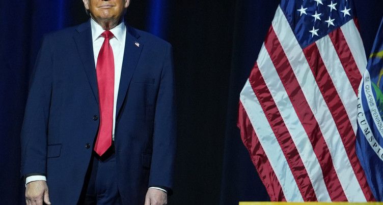 Trump, un « président le la paix » qui aime la force