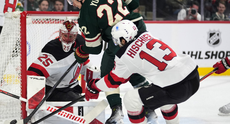 NHL: Nico Hischier signe un doublé providentiel pour les Devils