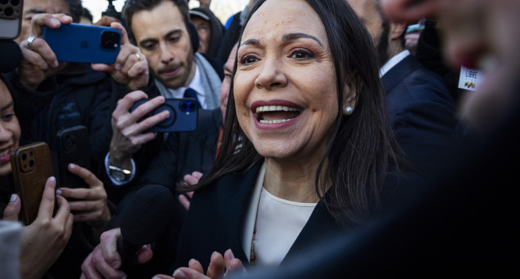 Maria Machado offre la médaille de son prix Nobel à Trump