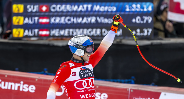 Marco Odermatt surclasse la concurrence sur le Lauberhorn