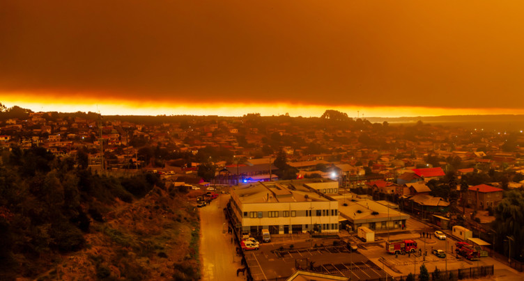 Incendies au Chili : au moins 15 morts et 50'000 personnes évacuées