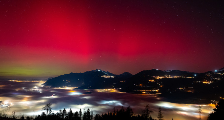 Une tempête solaire provoque des aurores boréales en Suisse