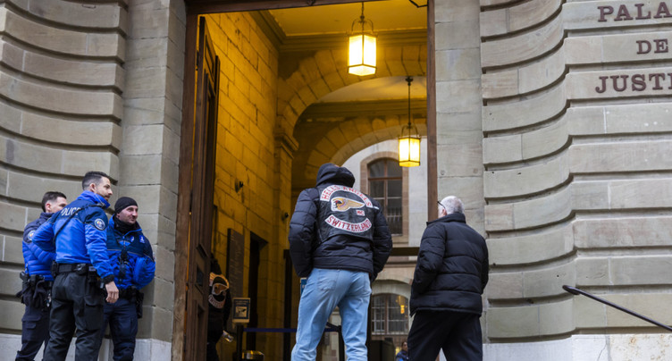 Bandidos/Hells Angels: 8 et 15 ans requis pour les deux tireurs