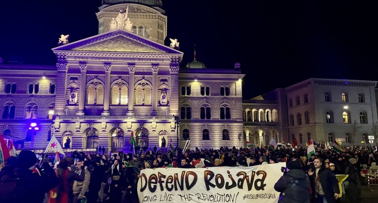 Des centaines de manifestants à Berne contre le gouvernement syrien