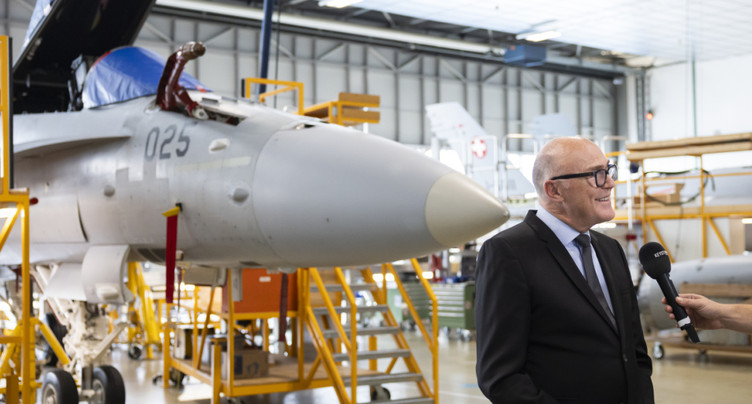 Surcoûts et retards dans la construction des hangars pour les F-35