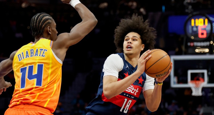 Kyshawn George sort sur blessure