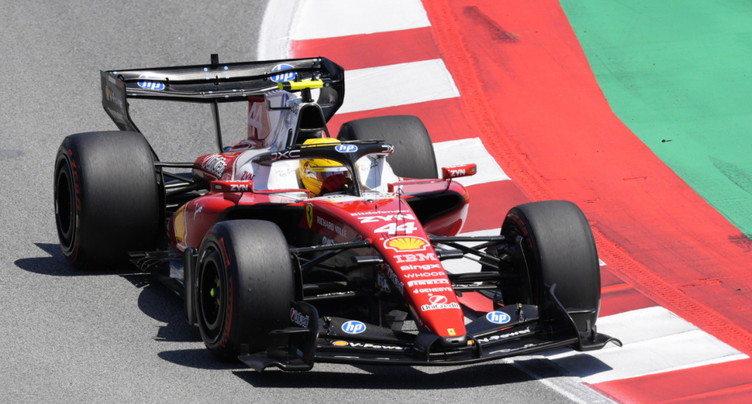F1: Hamilton gagne enfin au volant d'une Ferrari