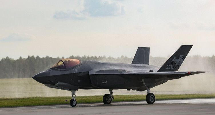 Plus de 1700 prises de position concernant le bruit des F-35