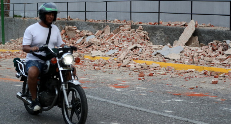 Séisme au Venezuela: des immeubles effondrés à Caracas