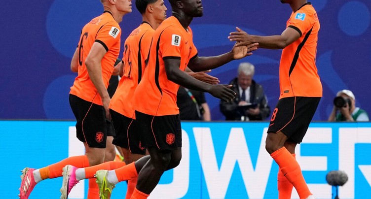 Les Pays-Bas premiers, le Japon et la Suède qualifiés