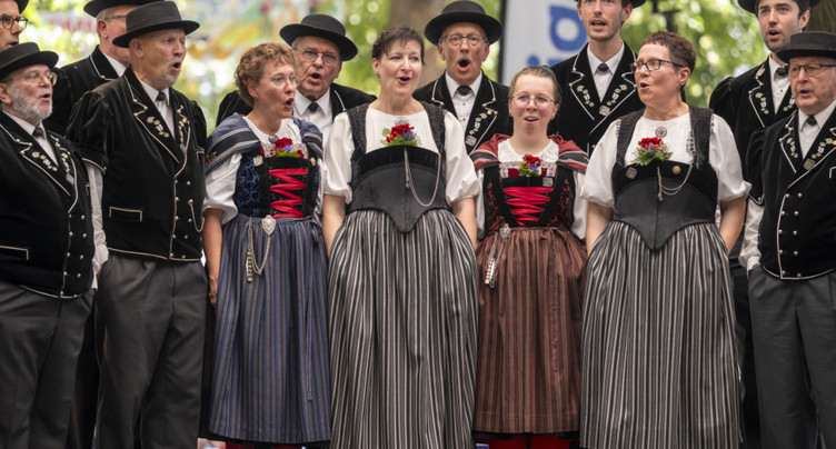 La Fête fédérale de yodel a commencé à Bâle en pleine canicule
