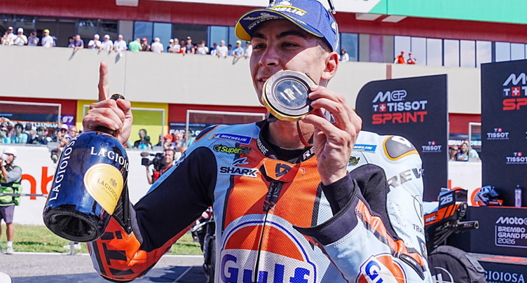 Raul Fernandez remporte la course sprint