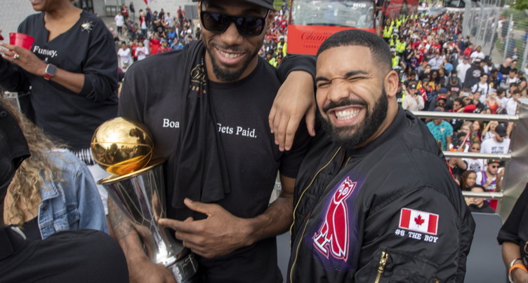 Les Toronto Raptors officialisent le retour de Kawhi Leonard