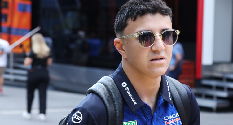 Formule 1: Isack Hadjar prolongé par Red Bull pour la saison 2027