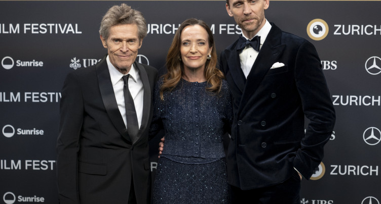 Tom Hiddleston et Willem Dafoe sur le tapis vert du ZFF