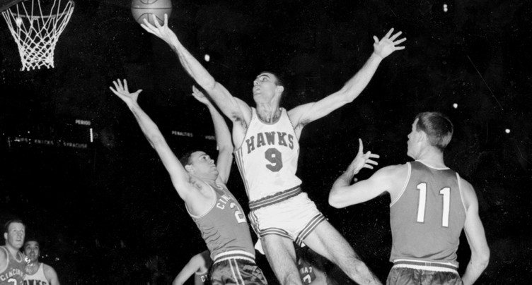NBA: L'Américain Bob Pettit, premier MVP de la ligue, est décédé