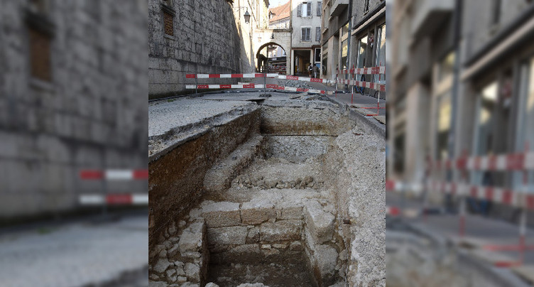 Les vestiges de la « Porte de la Bussière » découverts à Porrentruy