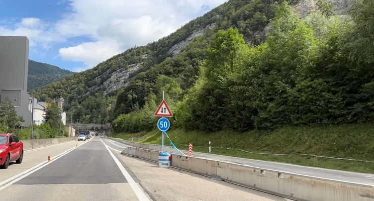 Démontage express d’un pont sur l’A16 à Péry