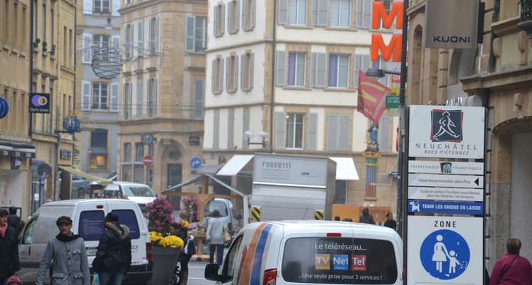 L’éternel serpent de mer du trafic en zone piétonne de Neuchâtel